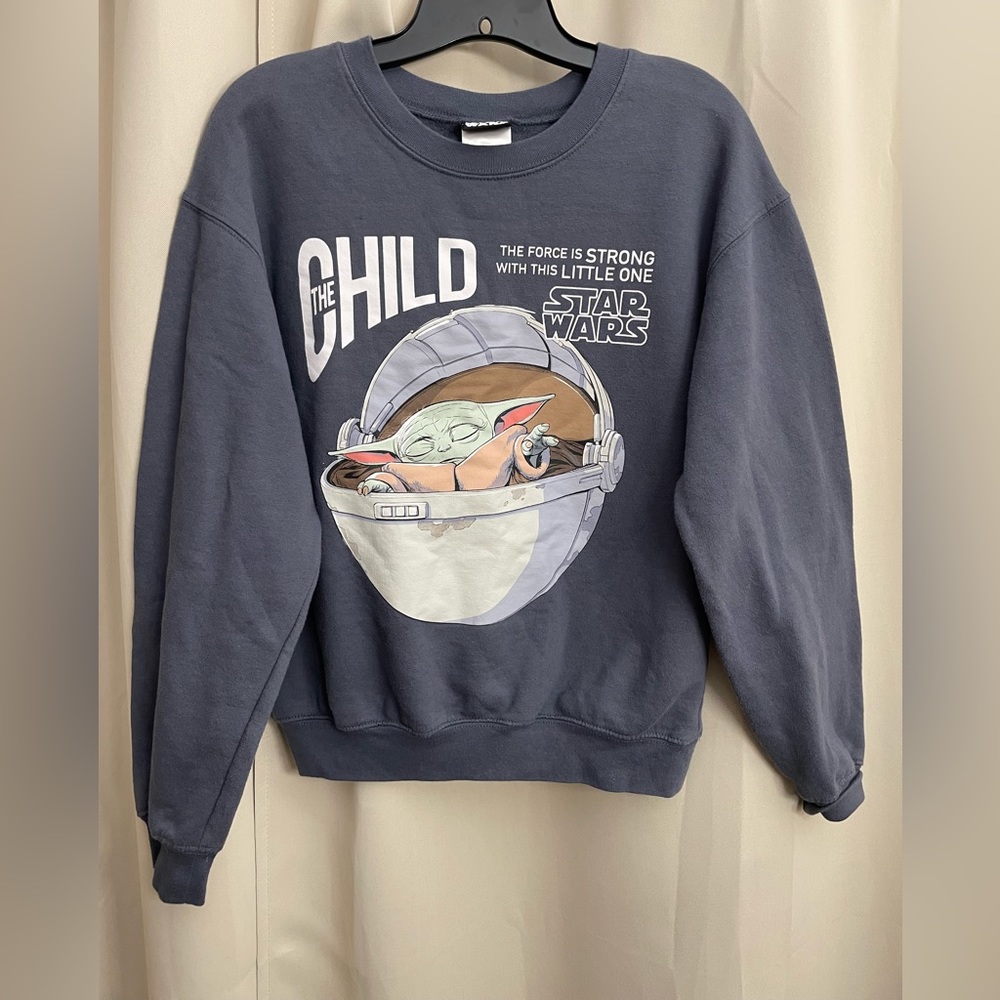 Star Wars The Child sweatshirt. Juniors size S (3-5). Gray